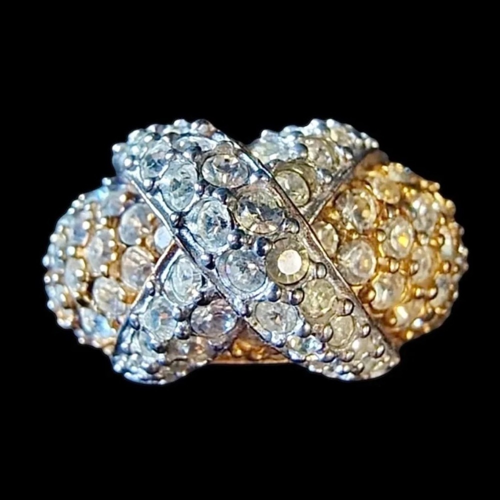 Swarovski Pavè Crystal Ring. - Picture 2 of 7